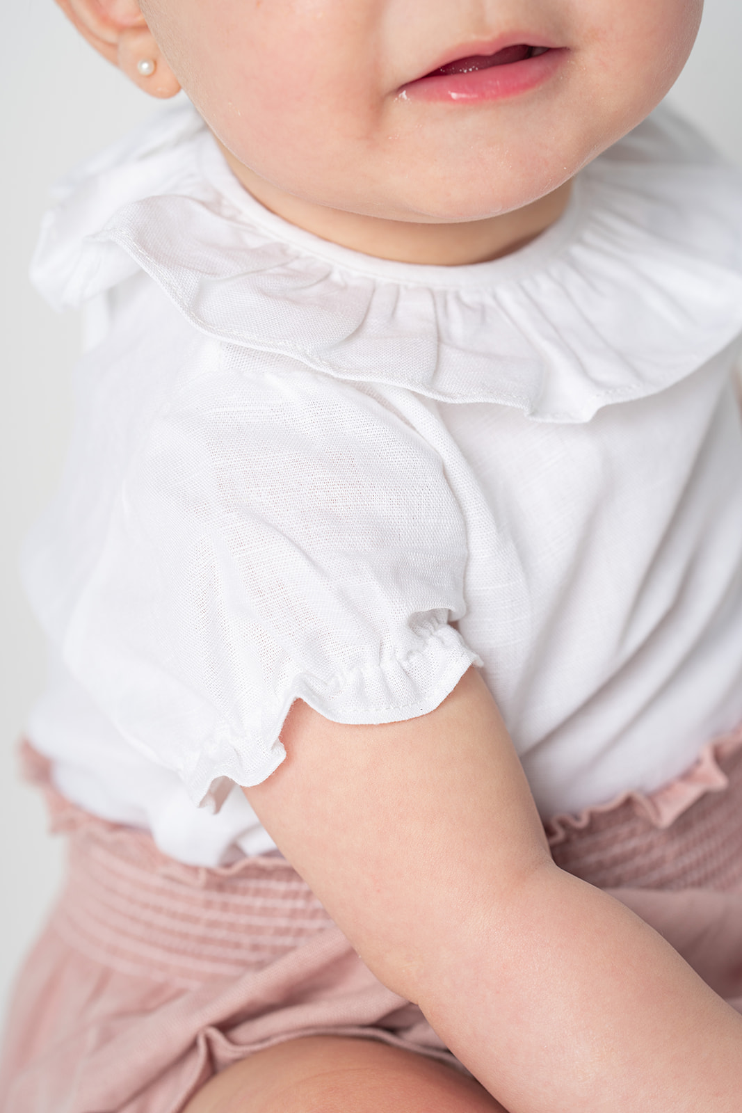Body blusa volante manga corta lino blanco