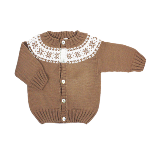 Chaqueta de punto camel con greca blanca