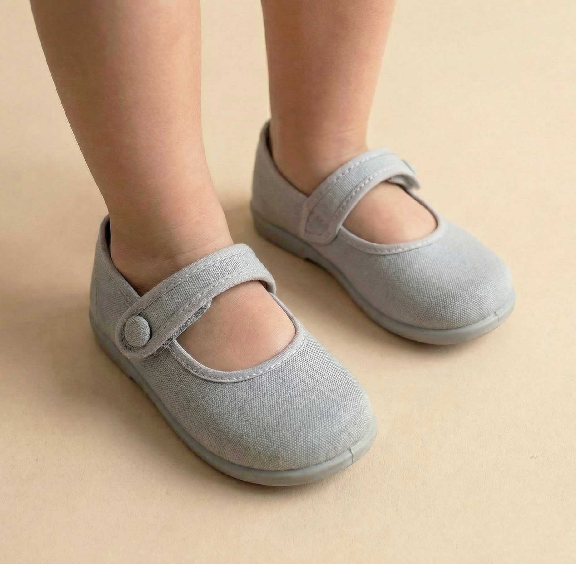 Loneta mercedita gris con botón