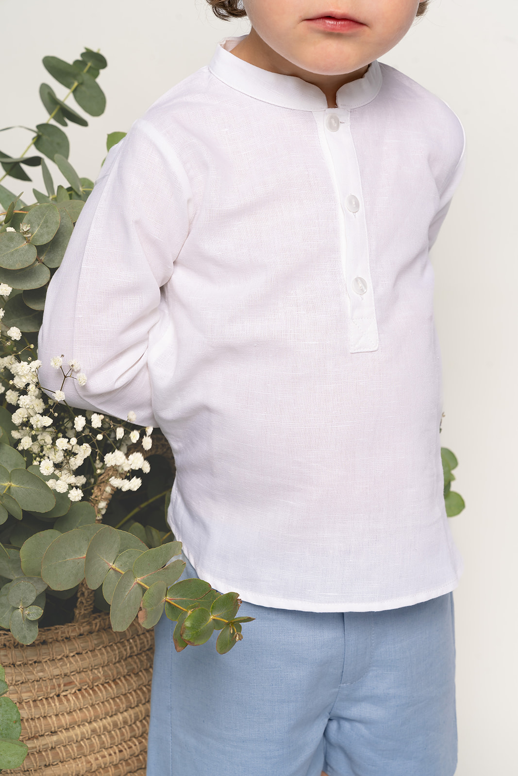 Camisa lino cuello mao 3 botones manga larga blanca