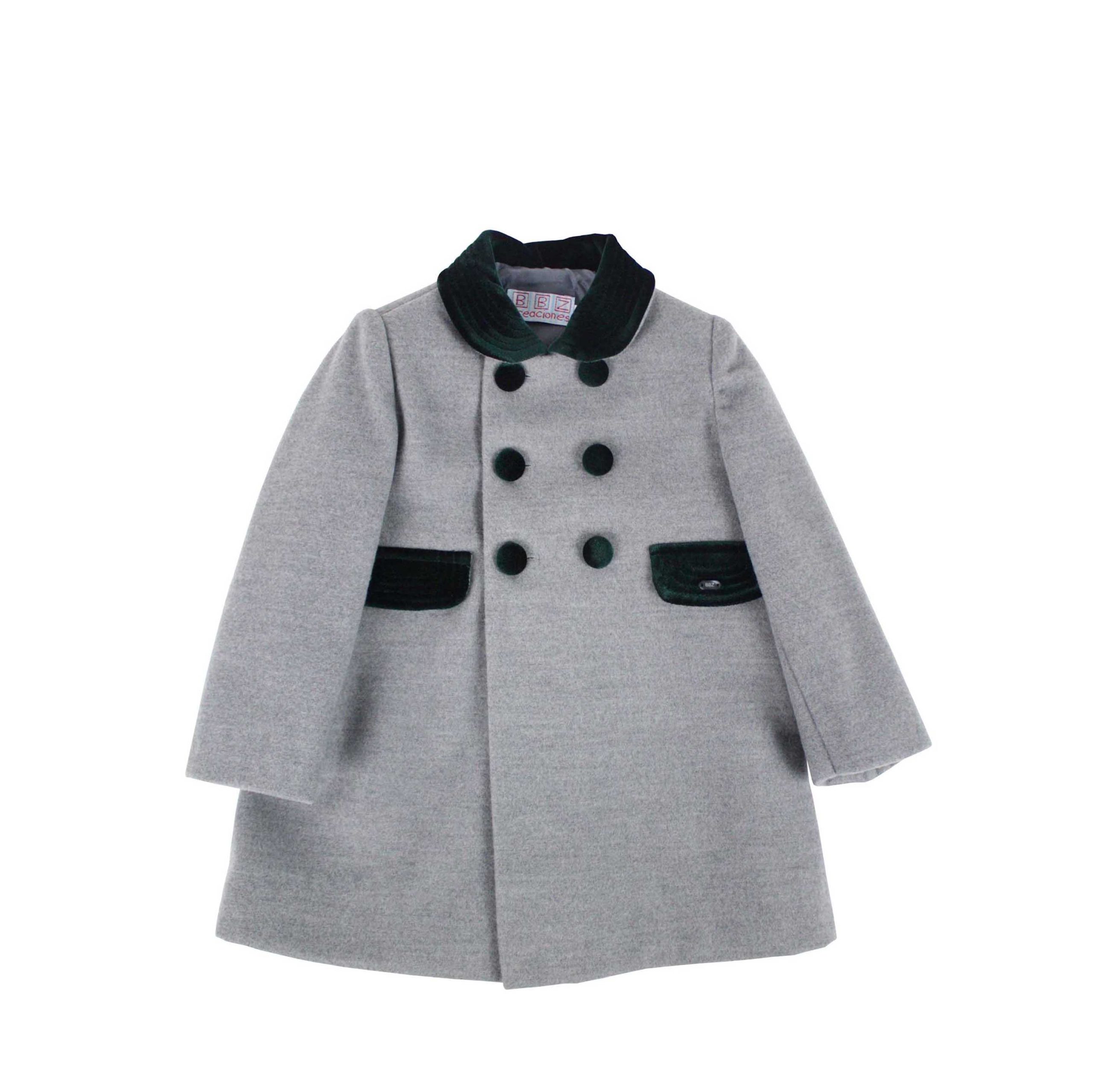Abrigo gris y verde con botones