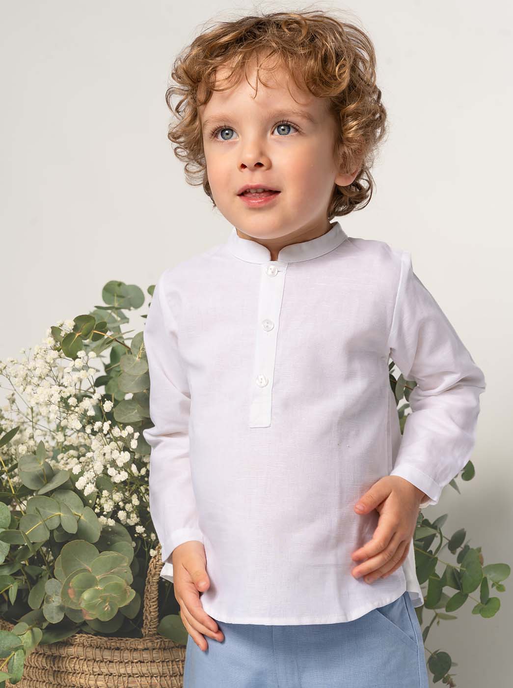 Camisa lino cuello mao 3 botones manga larga blanca