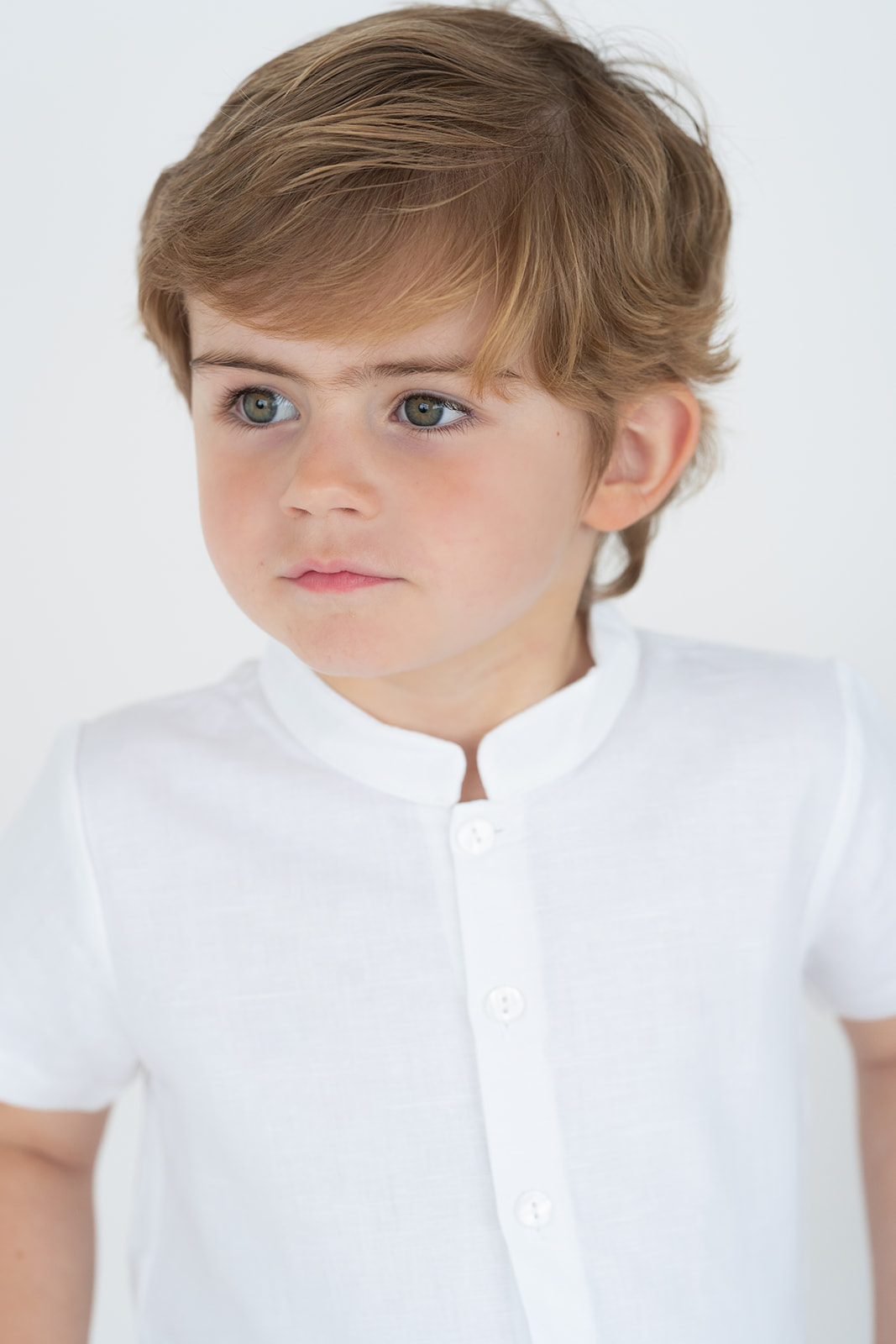 Camisa lino cuello mao manga corta blanca