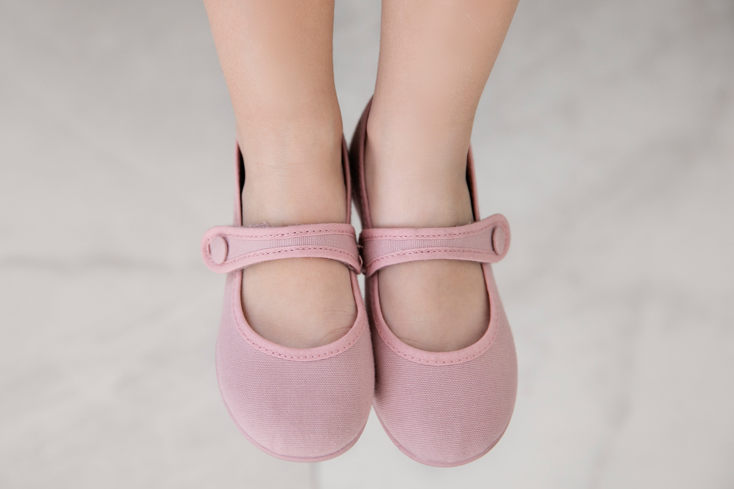 Loneta mercedita rosa empolvado con botón