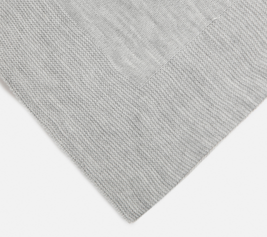 Manta punto gris
