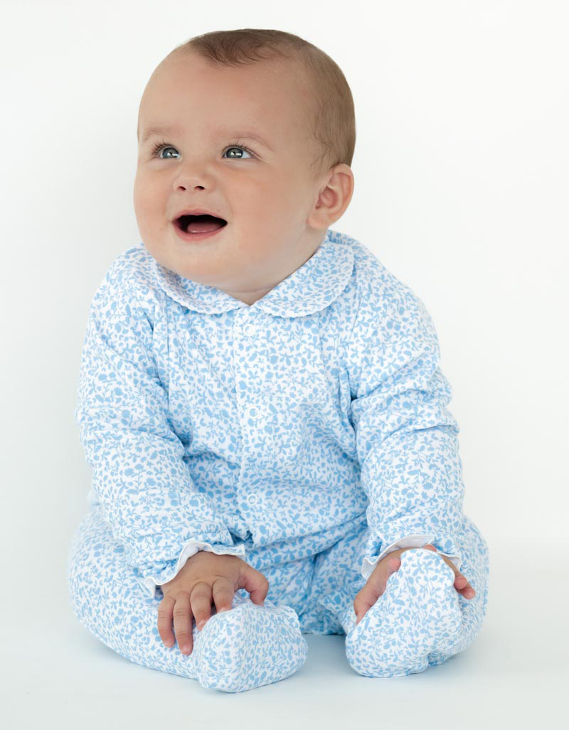 Pijama largo hojitas azules